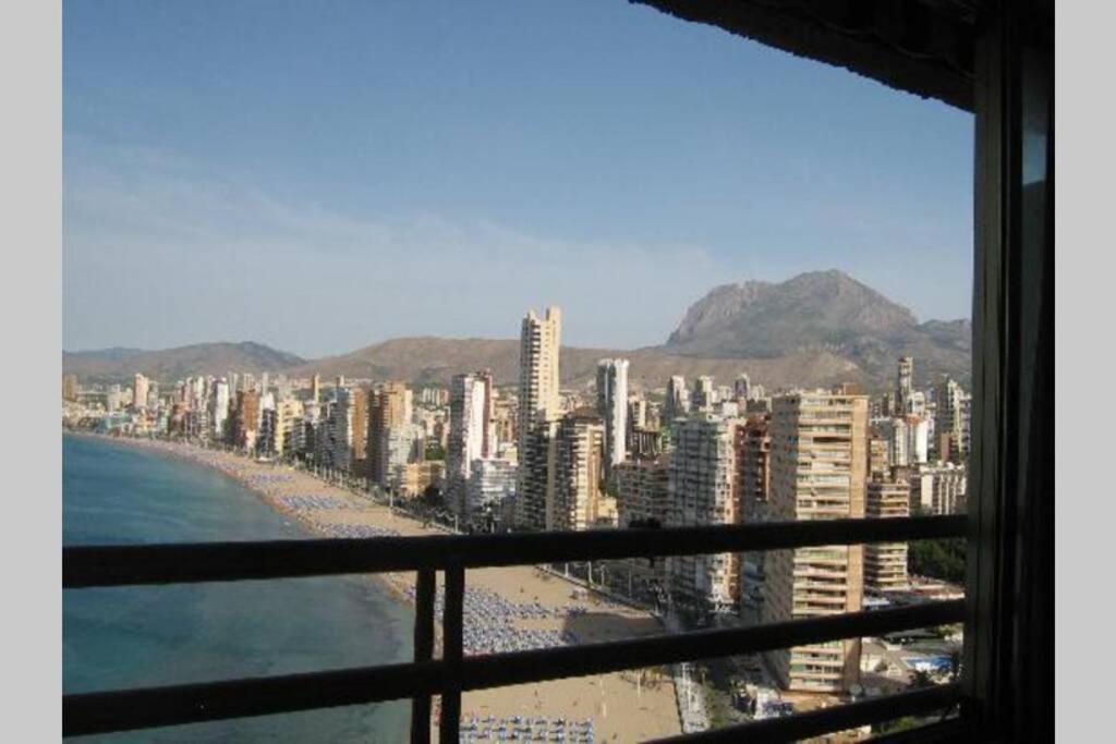 Doro Seaview Apartment Бенідорм Екстер'єр фото