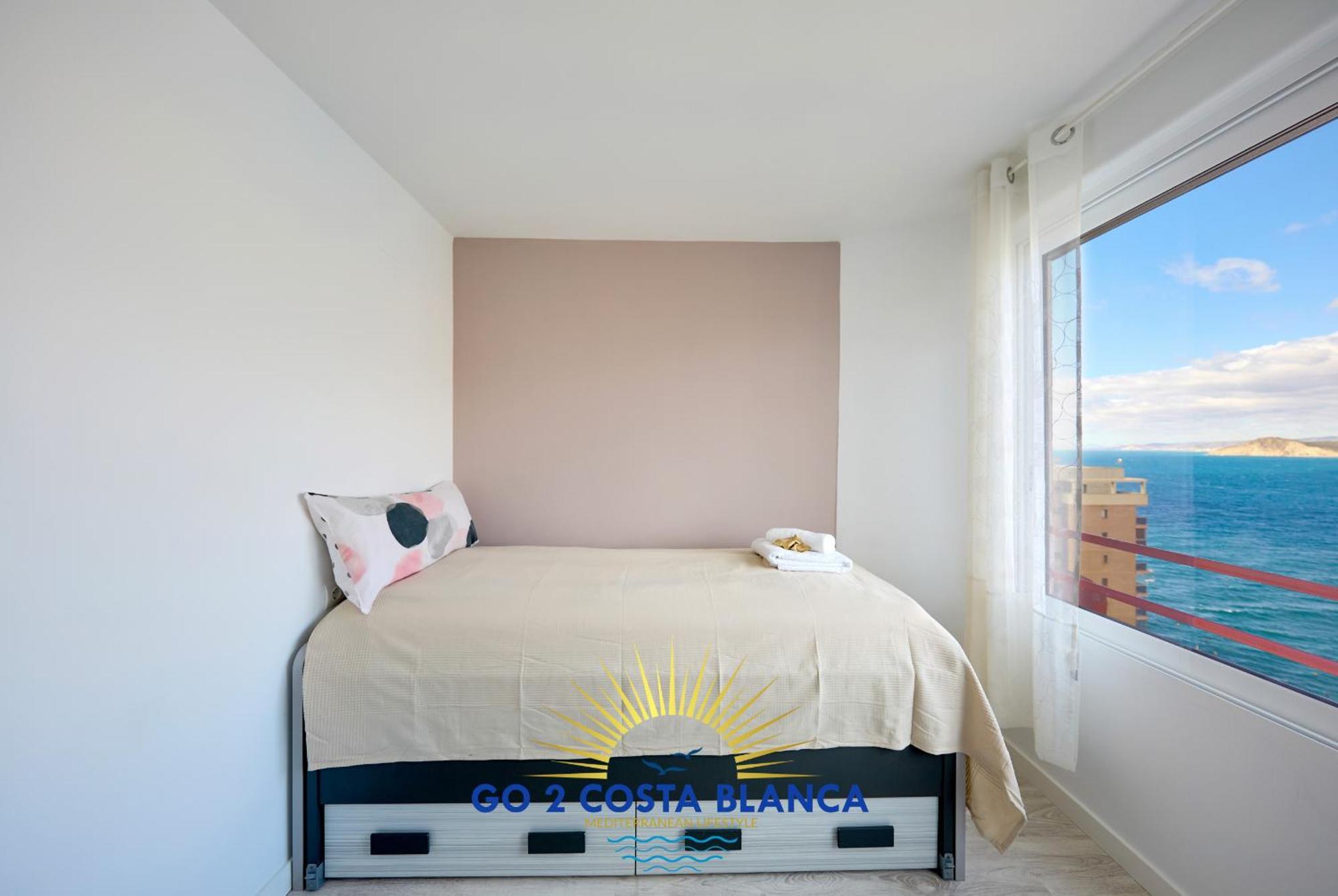 Doro Seaview Apartment Бенідорм Екстер'єр фото